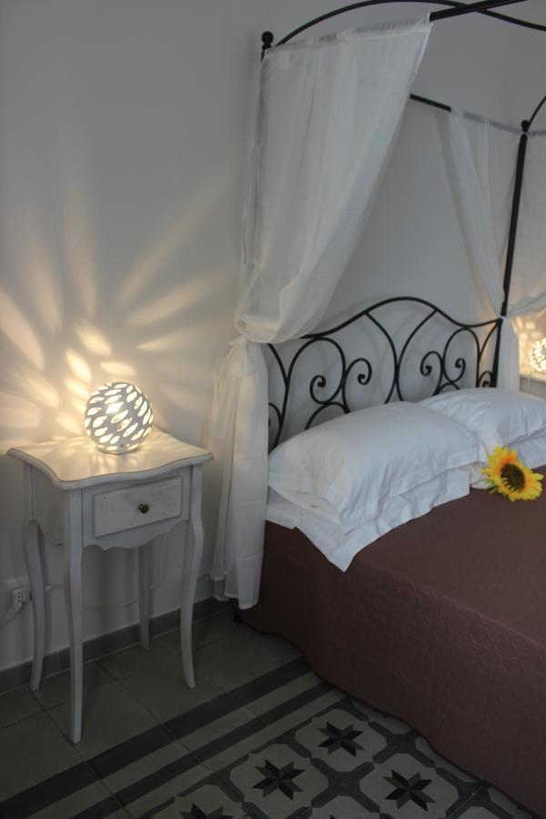 Dimora Girolamo Bed & Breakfast Полиняно а Маре Екстериор снимка