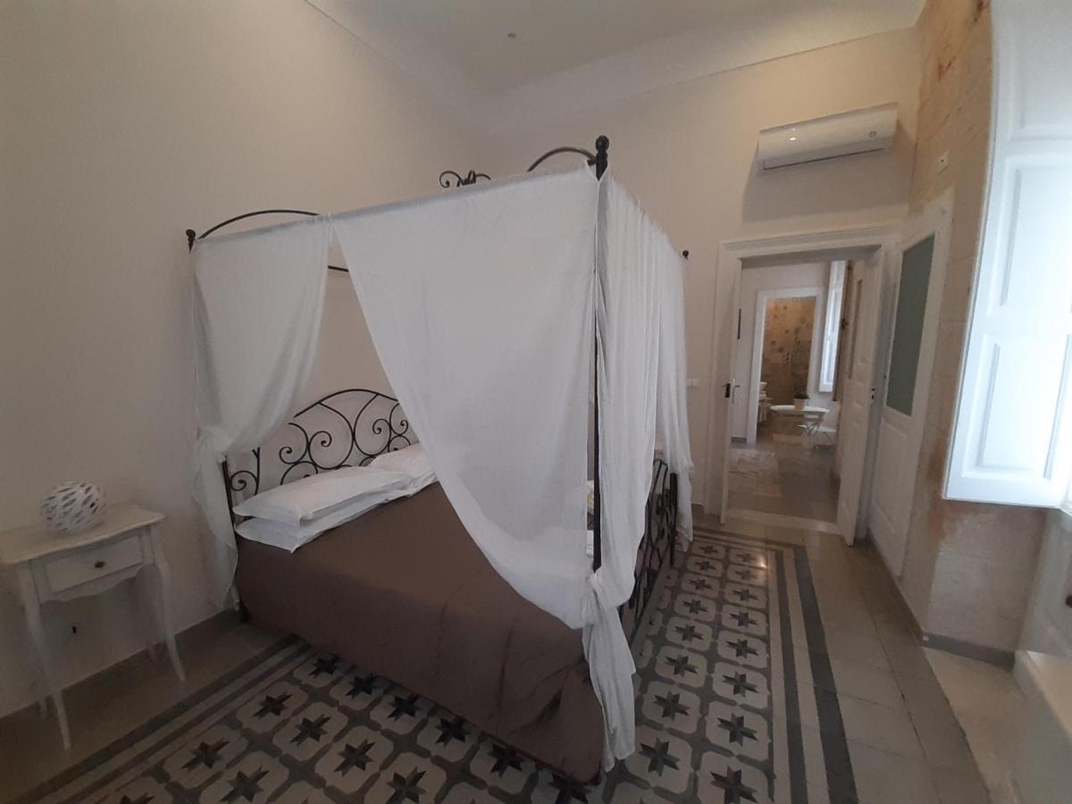 Dimora Girolamo Bed & Breakfast Полиняно а Маре Екстериор снимка